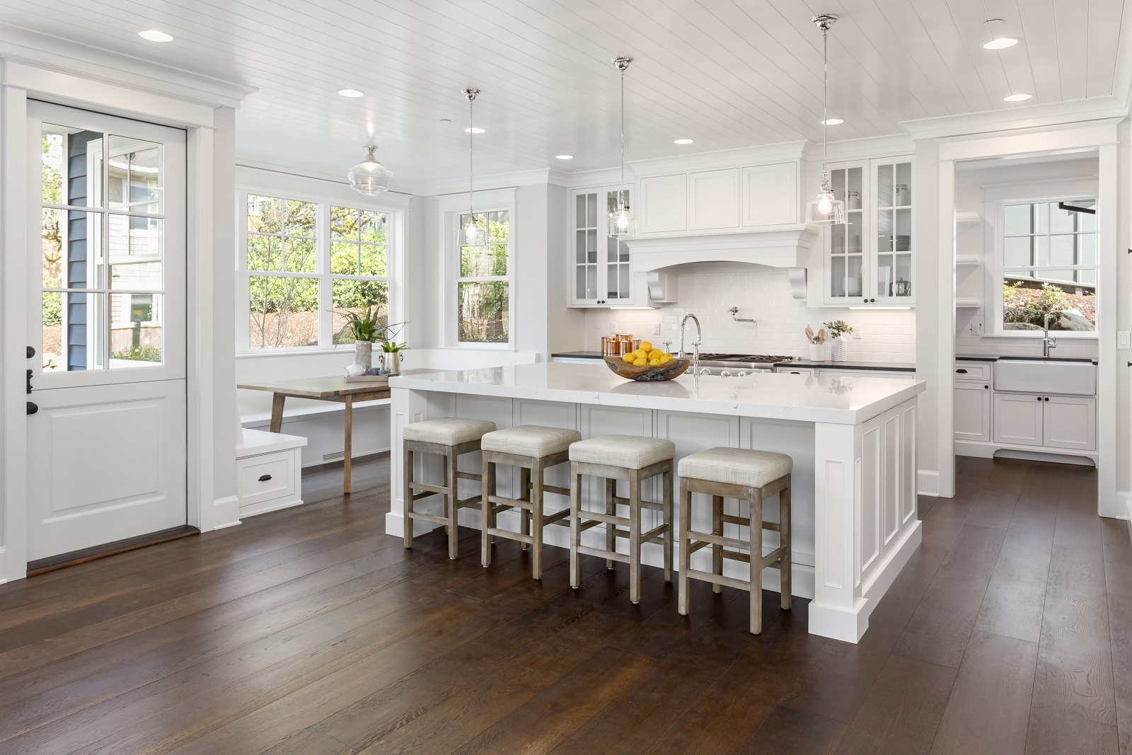 transitional kitchen